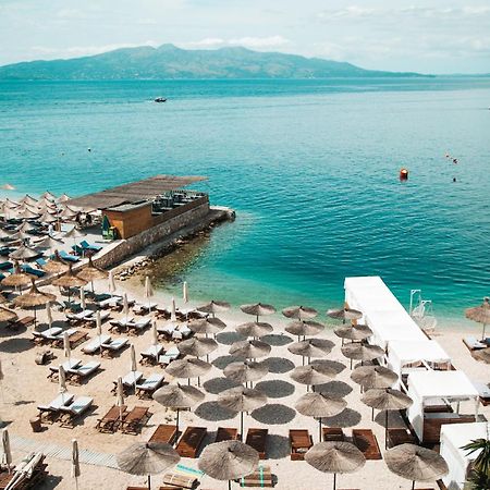 Vila E Bardhe Sarandë エクステリア 写真